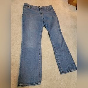 Levi's Perfectly Slimming 512 straight leg jeans 16p